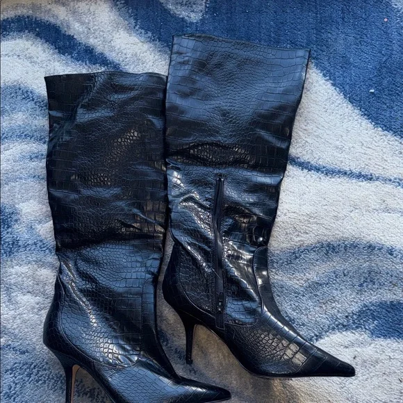 Express Black Croc-Embossed Knee-High Stiletto Boots size 10 - Picture 11 of 12